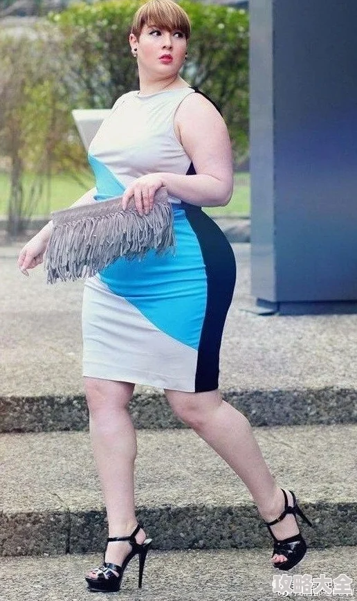老女人BBw指的是年长女性在社交媒体上分享生活点滴的现象