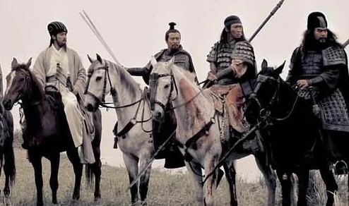 武神赵子龙手游：最强英雄吕布技能与热门新游对比分析
